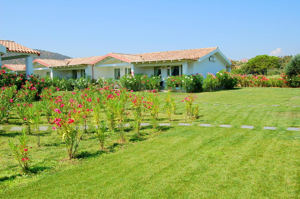 Hotel Budoni Beach Exterior foto