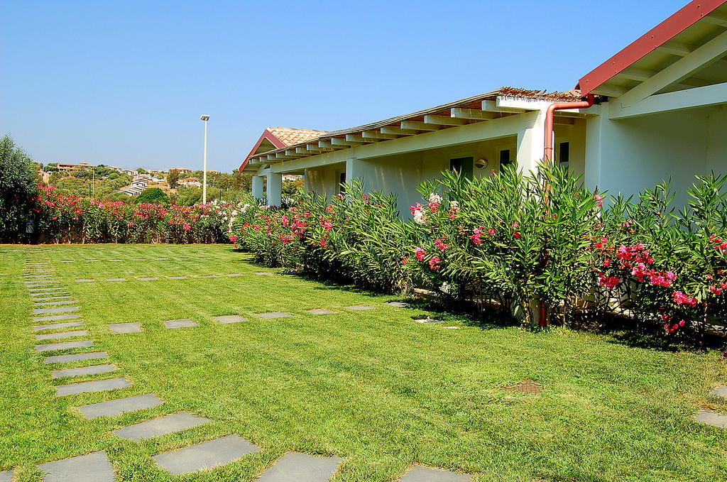 Hotel Budoni Beach Exterior foto
