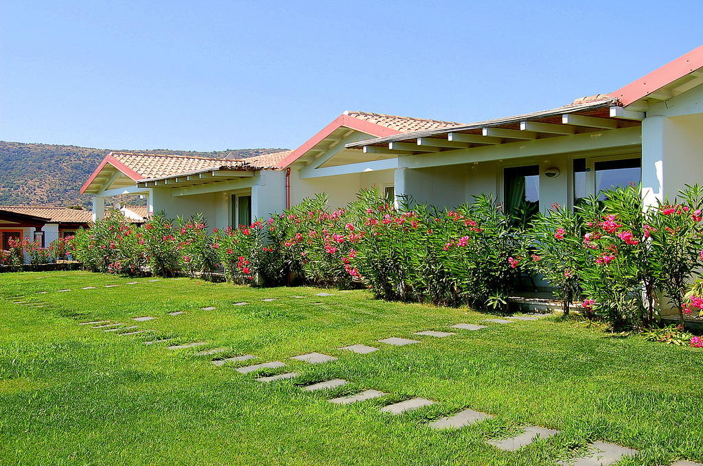 Hotel Budoni Beach Exterior foto